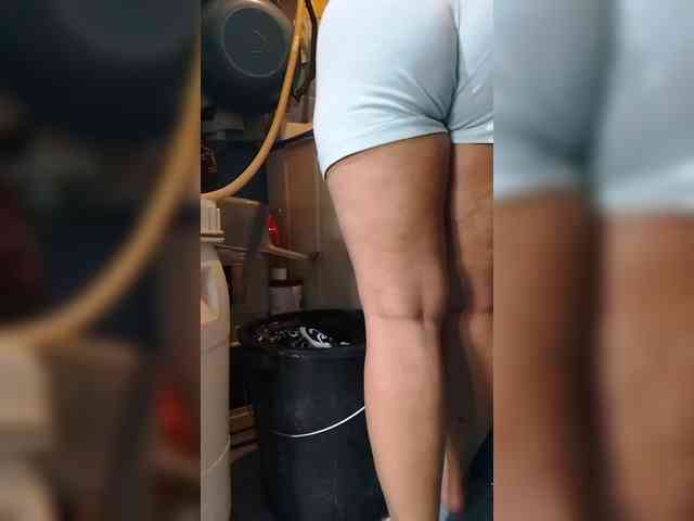 Cassiee webcam