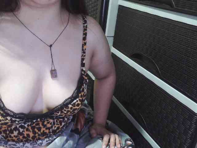 Cassiee webcam