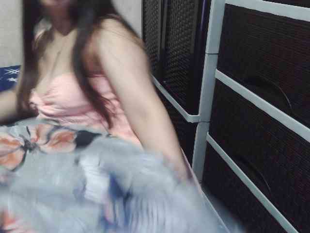 Cassiee webcam