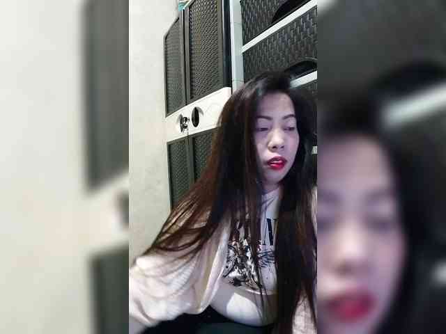Cassiee webcam