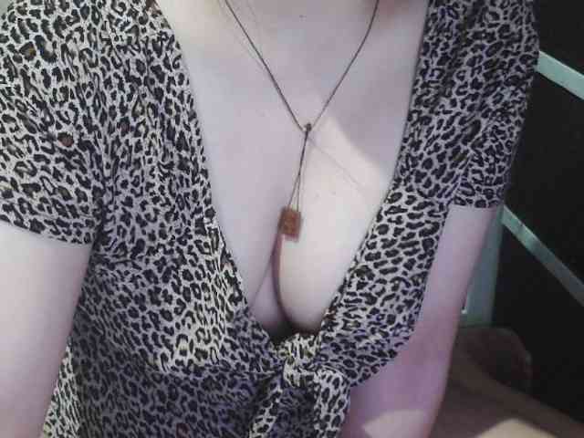 Cassiee webcam