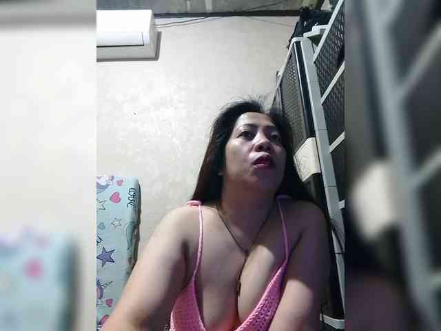 Cassiee webcam