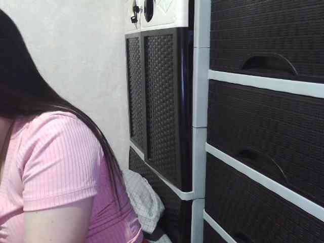Cassiee webcam