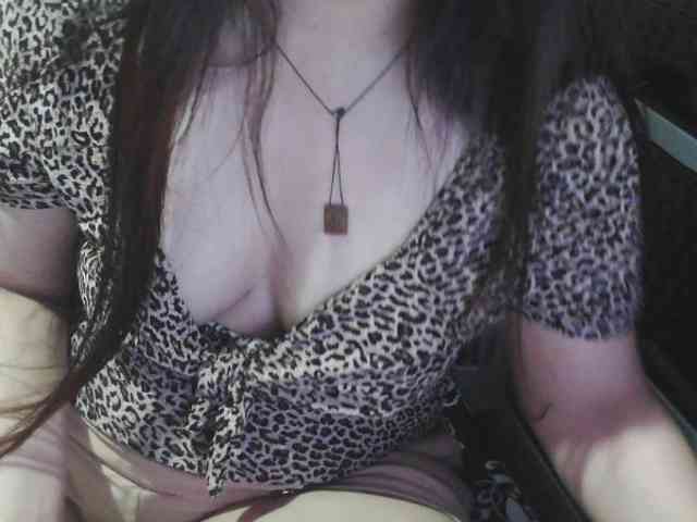 Cassiee webcam