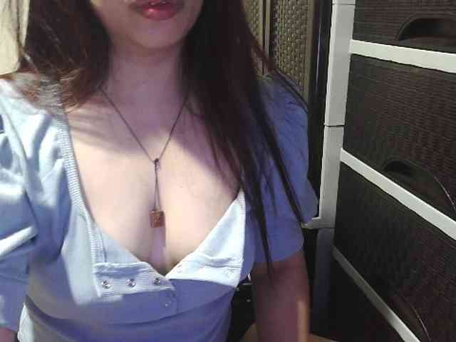 Cassiee webcam