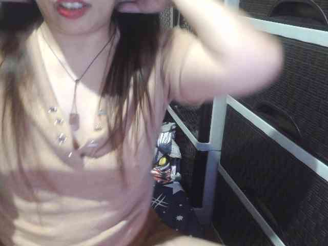 Cassiee webcam