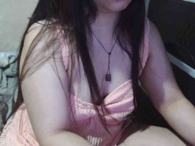 Cassiee webcam
