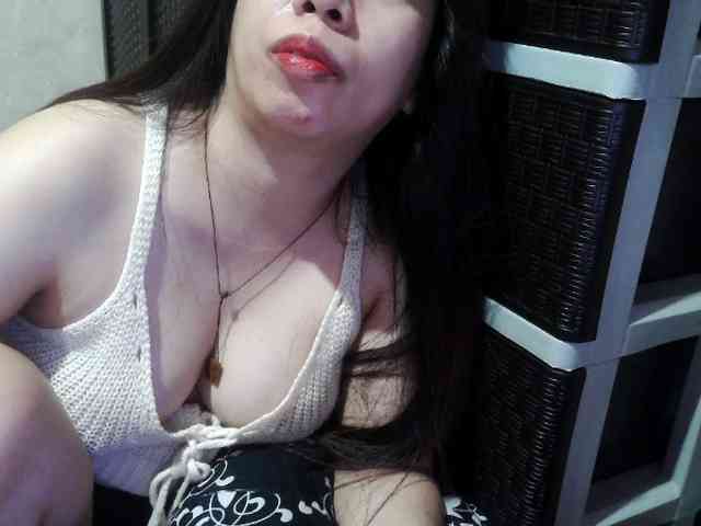 Cassiee webcam