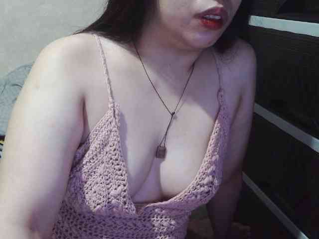 Cassiee webcam