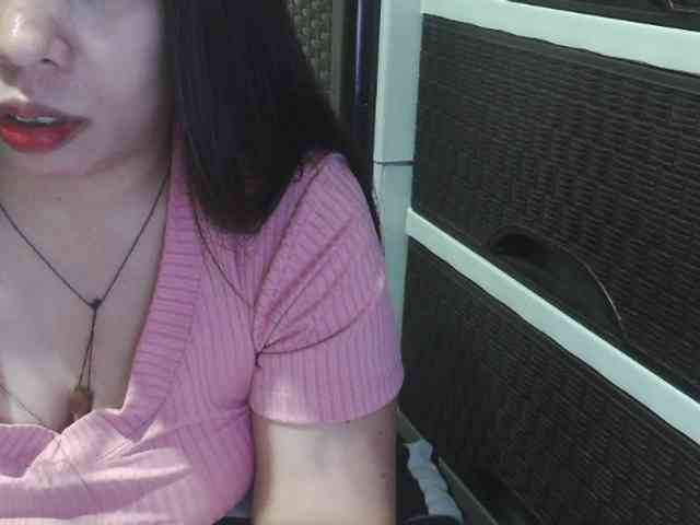 Cassiee webcam
