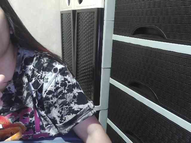 Kazzandra webcam
