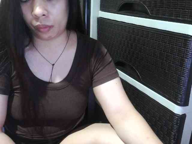Cassiee webcam