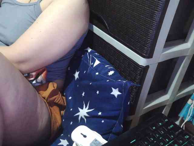 Cassiee webcam
