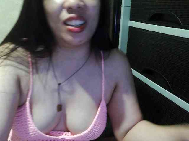 Cassiee webcam