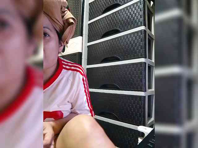 Cassiee webcam