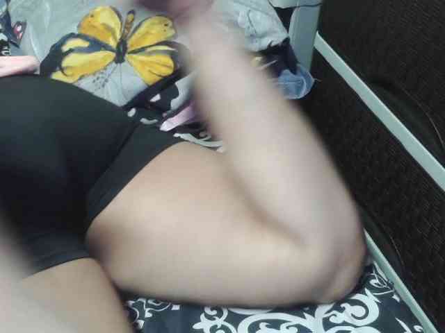 Kazzandra webcam