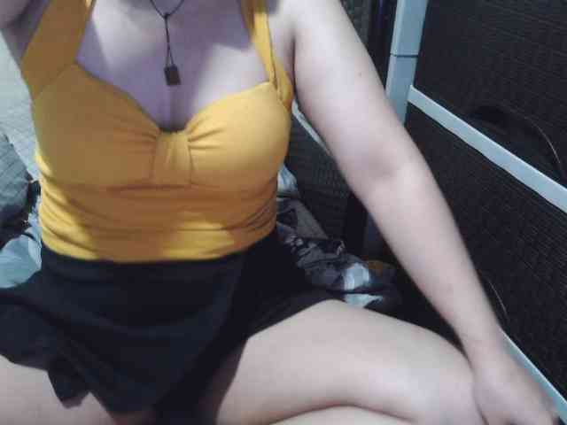 Cassiee webcam