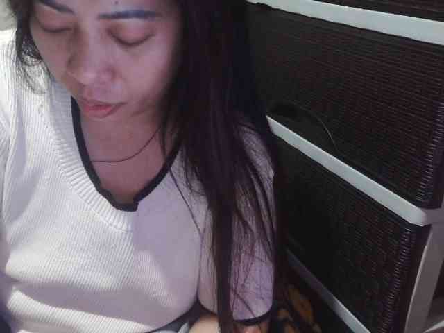 Cassiee webcam