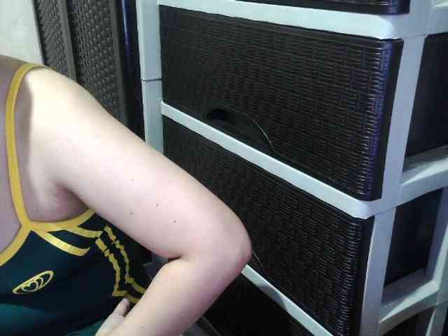 Cassiee webcam