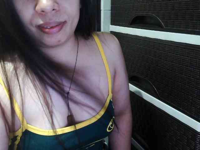 Cassiee webcam