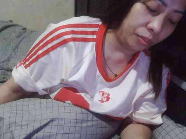 Cassiee webcam