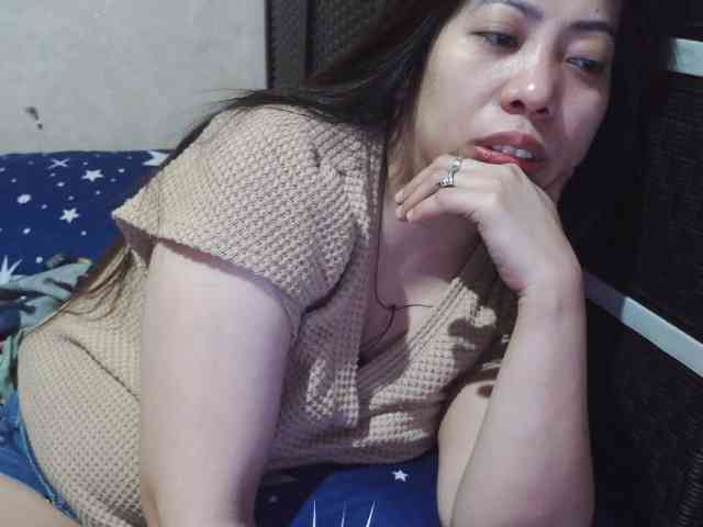 Cassiee webcam