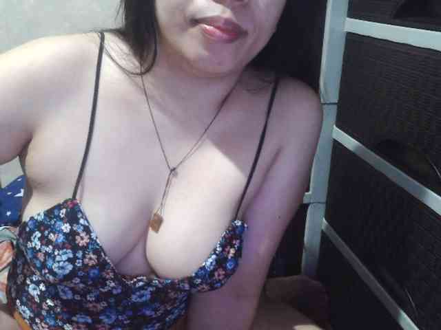 Cassiee webcam