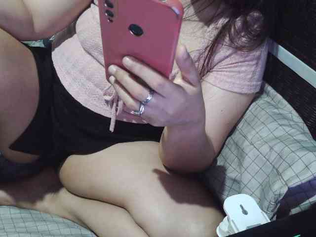Cassiee webcam