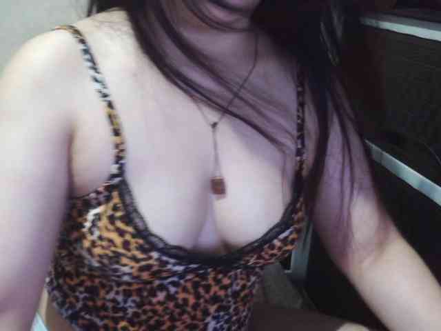 Cassiee webcam