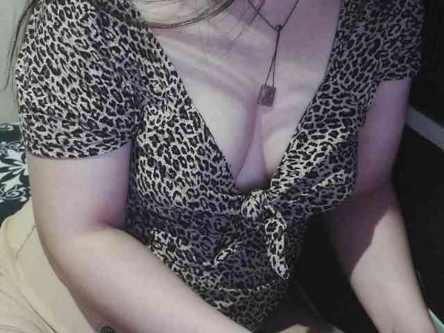 Cassiee webcam