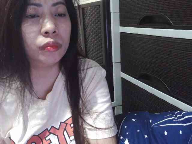 Cassiee webcam