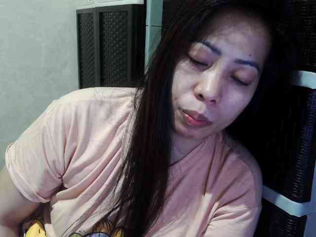 Cassiee webcam