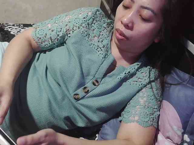 Cassiee webcam