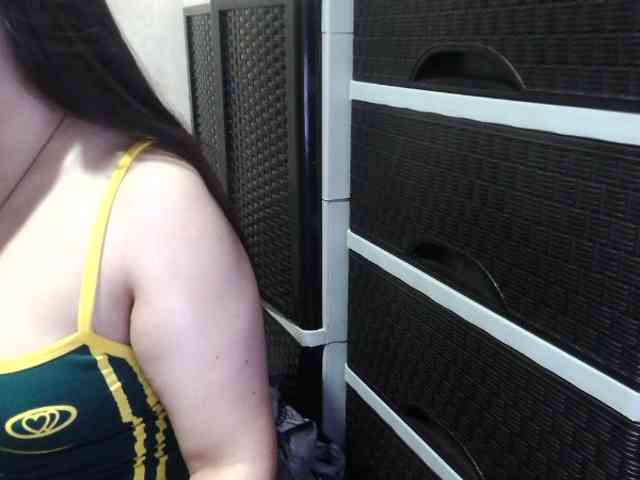 Cassiee webcam