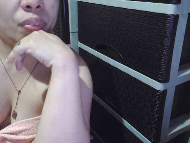 Cassiee webcam