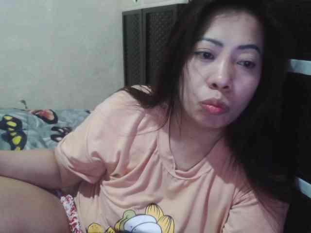 Cassiee webcam