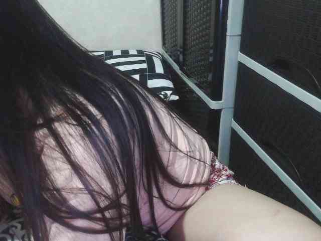 Cassiee webcam