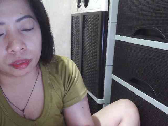 Cassiee webcam