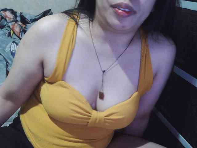Cassiee webcam