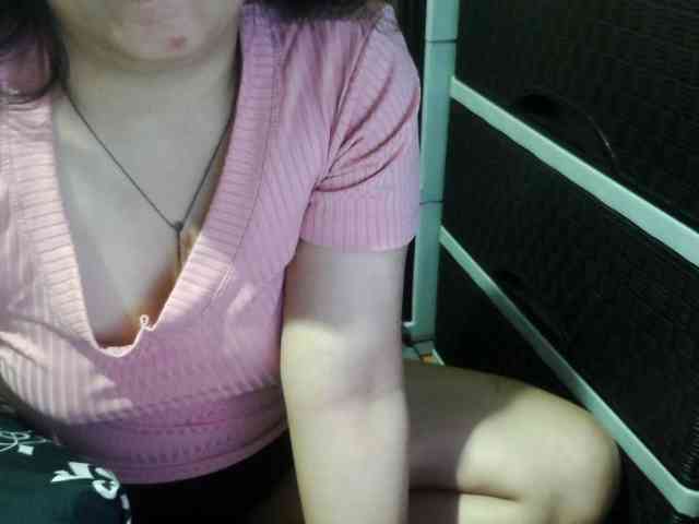 Cassiee webcam