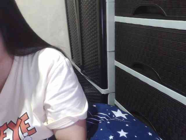 Cassiee webcam