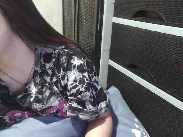 Kazzandra webcam