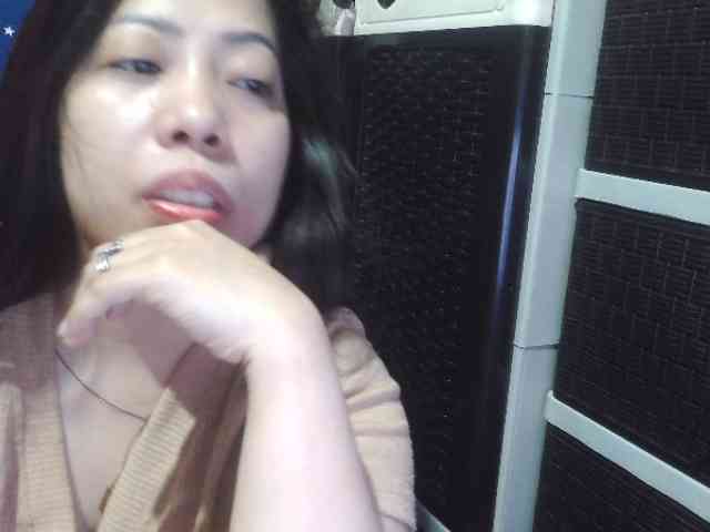 Cassiee webcam