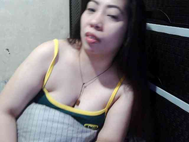 Cassiee webcam