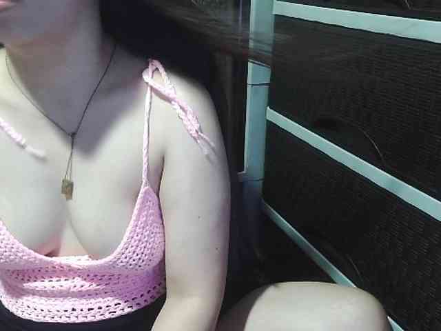 Kazzandra webcam