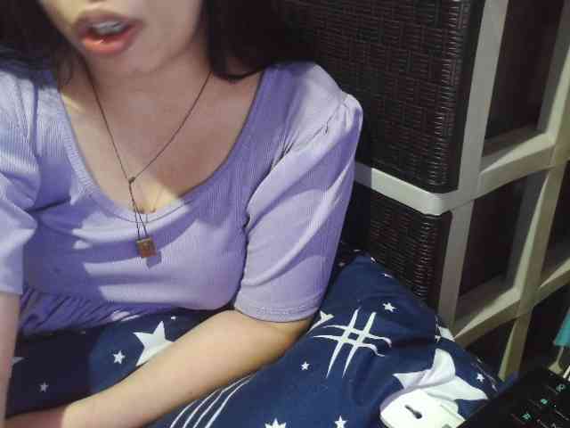 Cassiee webcam