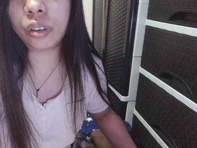Cassiee webcam