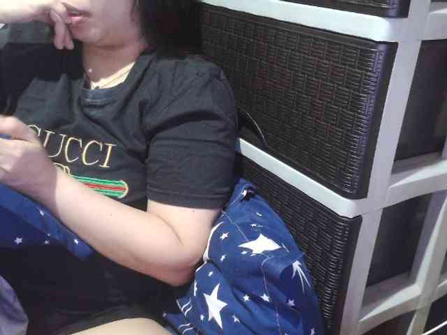 Cassiee webcam