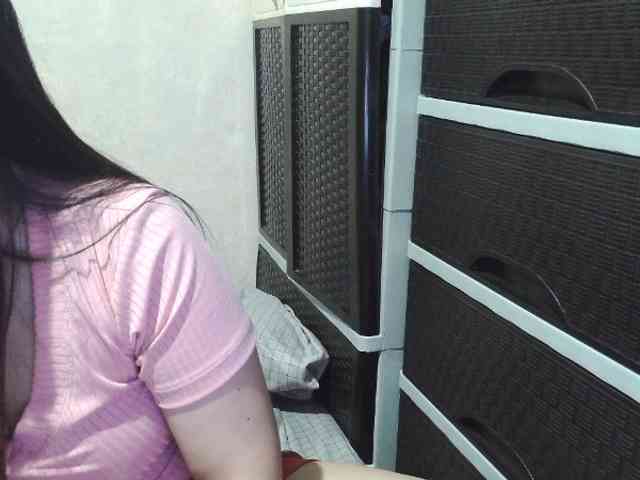 Cassiee webcam
