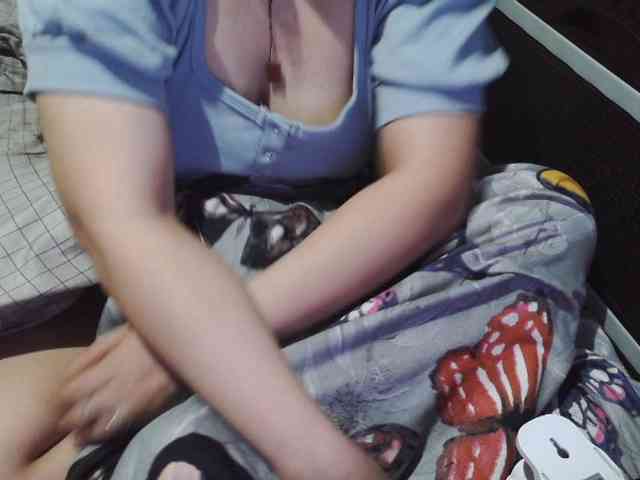 Cassiee webcam